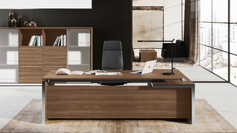 Rules For Choosing Executive Office Furniture Types Style And Decor Hackrea