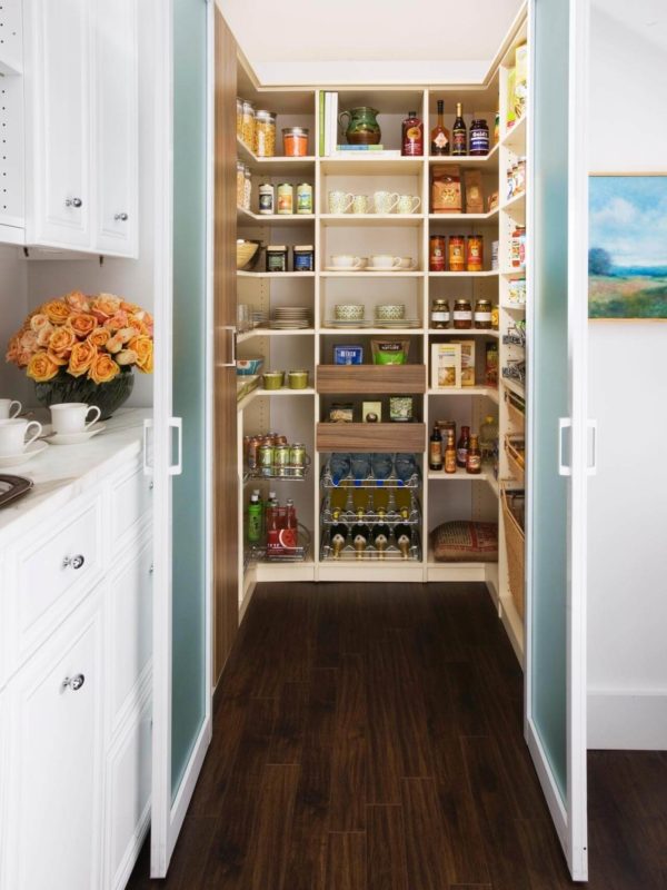 Narrow walk in pantry design ideas (2021) - Hackrea