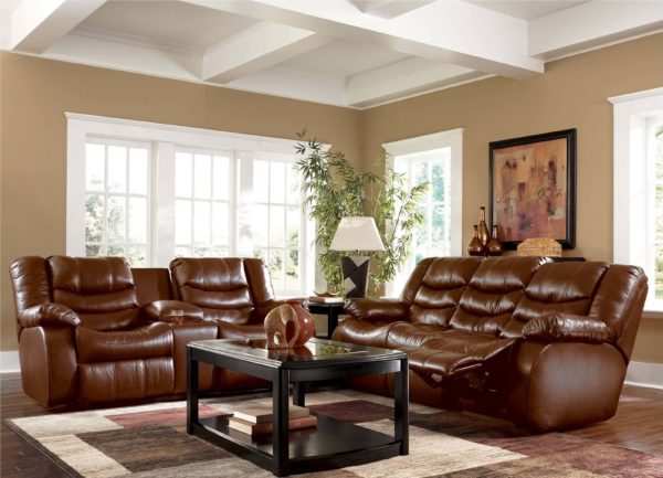 Coffee table for brown leather couch: 8 stylish ideas for a perfect