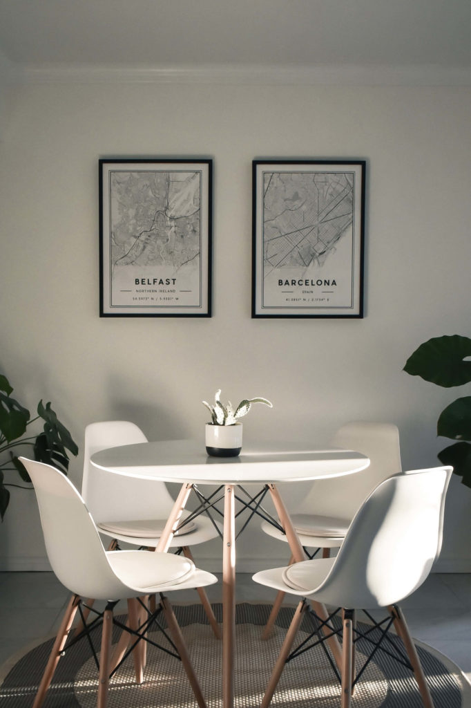 Dining room wall decor: 2023 trends and ideas with photos - Hackrea